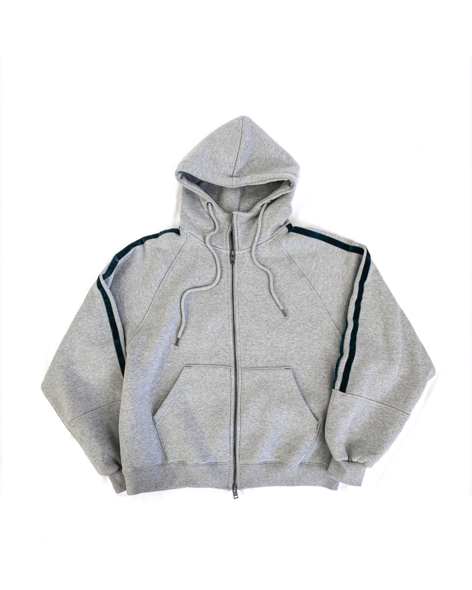 Hoodie Gris Con Cierre detalle en manga