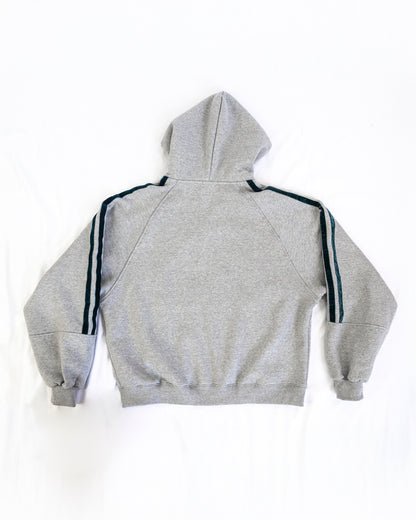 Hoodie Gris Con Cierre detalle en manga